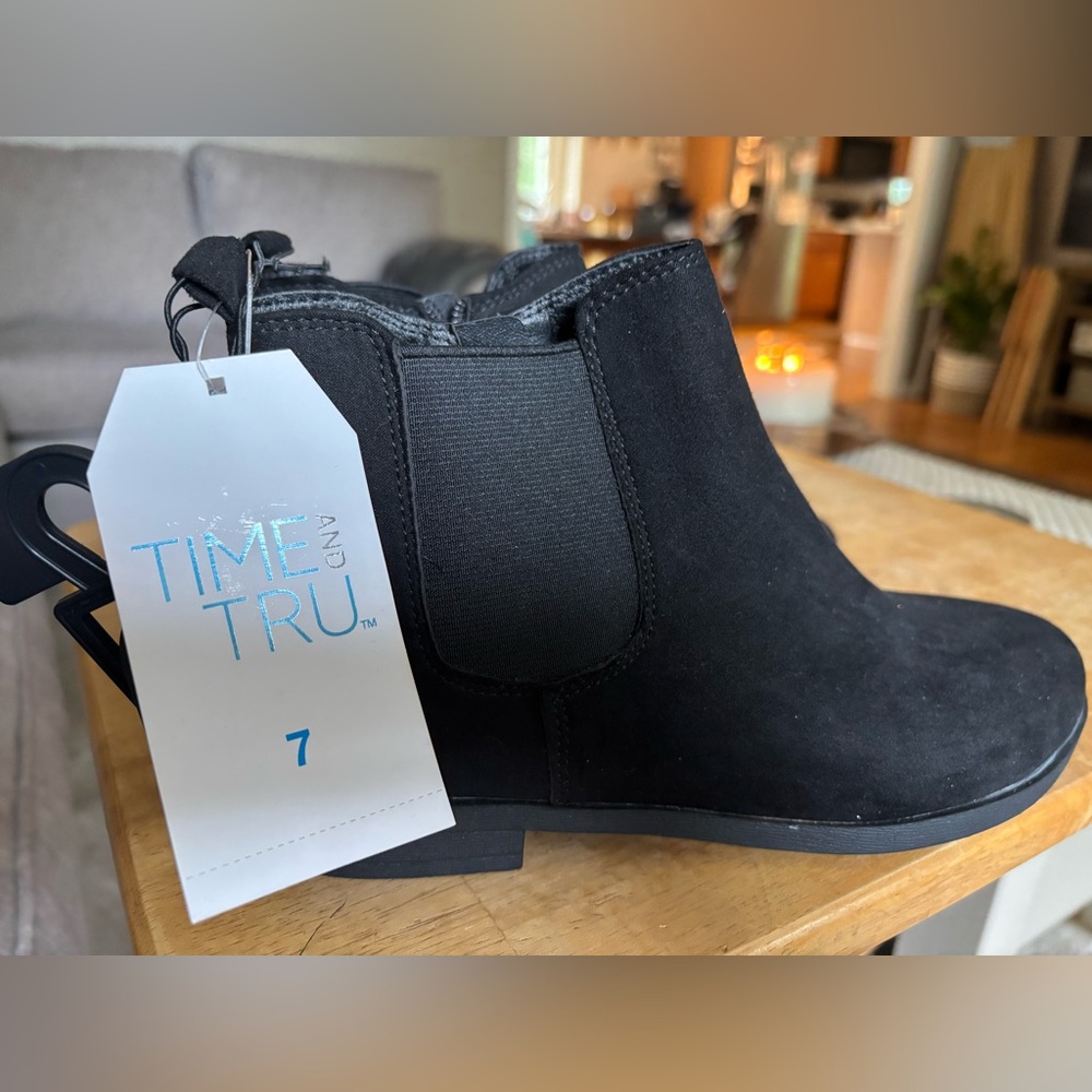 Time and Tru Black Chelsea Boots